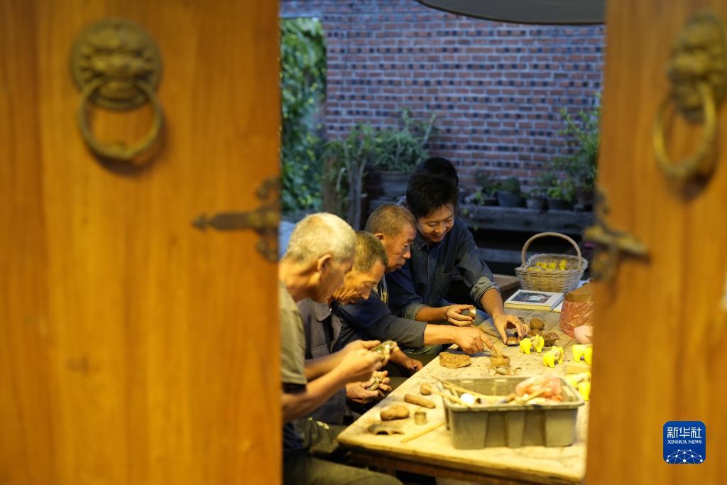 棋牌apk下载